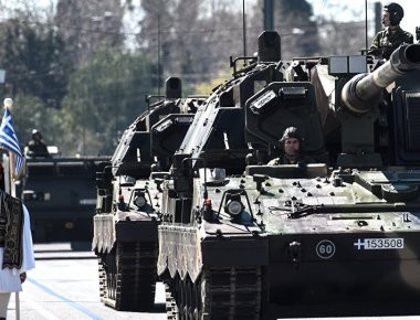 Μόσχα:«Μεγαλειώδης στρατιωτική παρέλαση στην Ελλάδα!» (βίντεο)